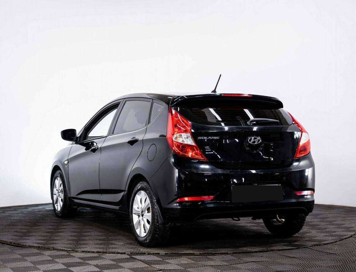 Купить Hyundai Solaris, 2016, 138 787 км, фото №4