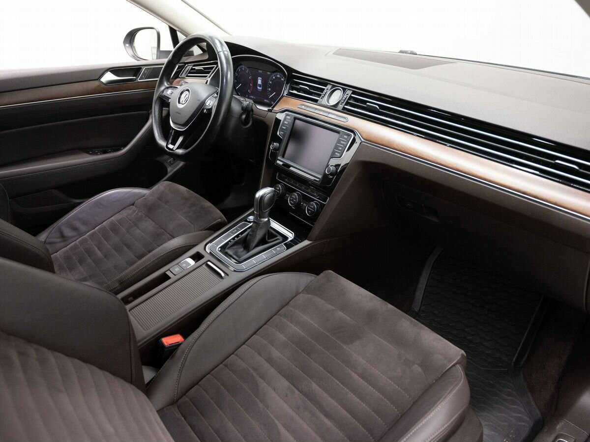 Купить Volkswagen Passat, 2016, 148 660 км, фото №11