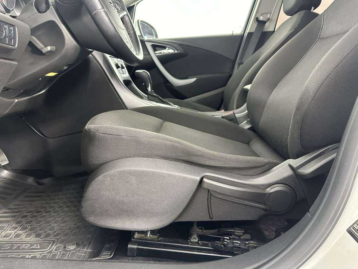 Купить Opel Astra, 2013, 134 443 км, фото №7