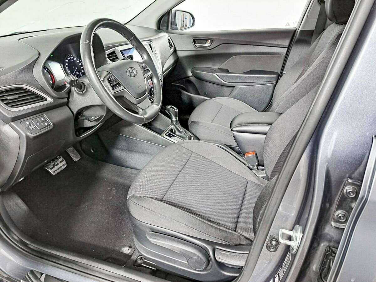 Купить Hyundai Solaris, 2018, 111 000 км, фото №14