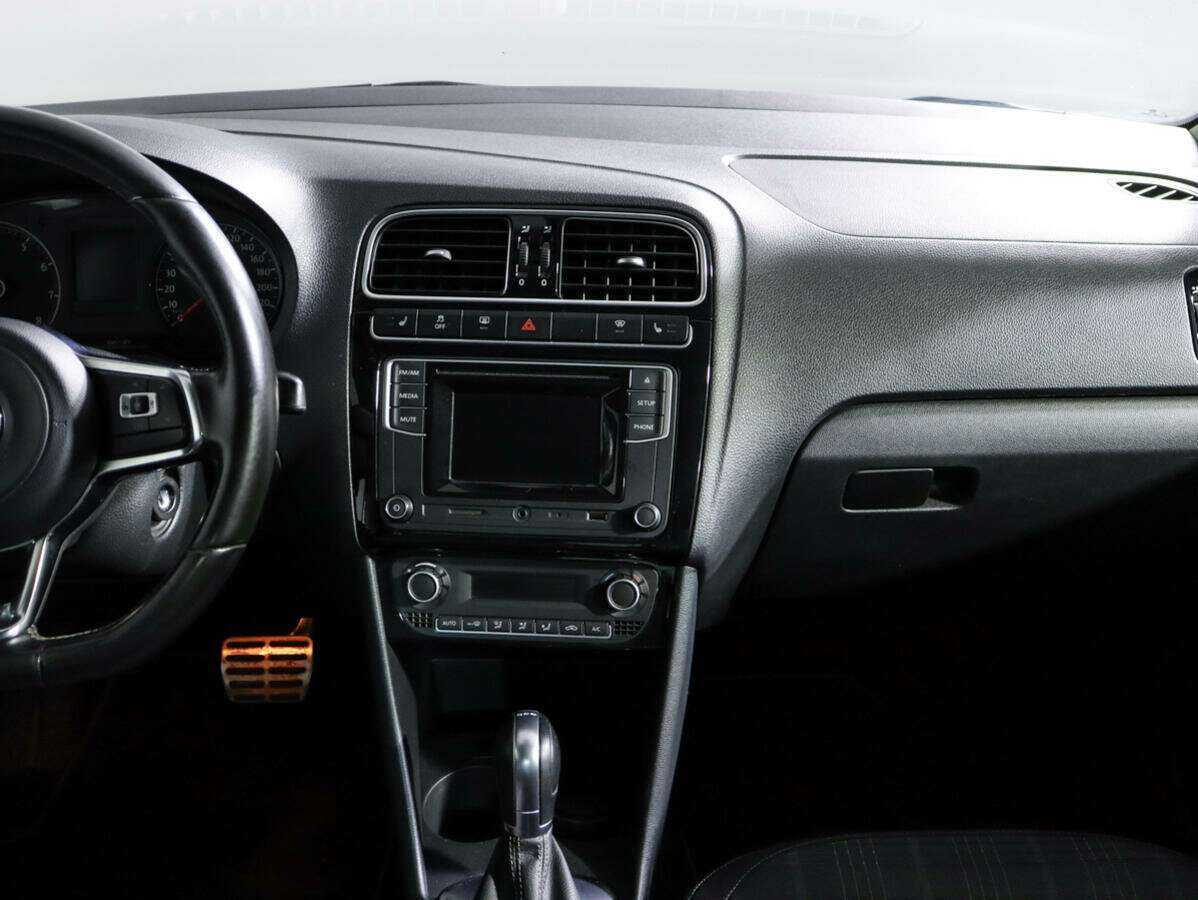 Купить Volkswagen Polo, 2017, 151 302 км, фото №13