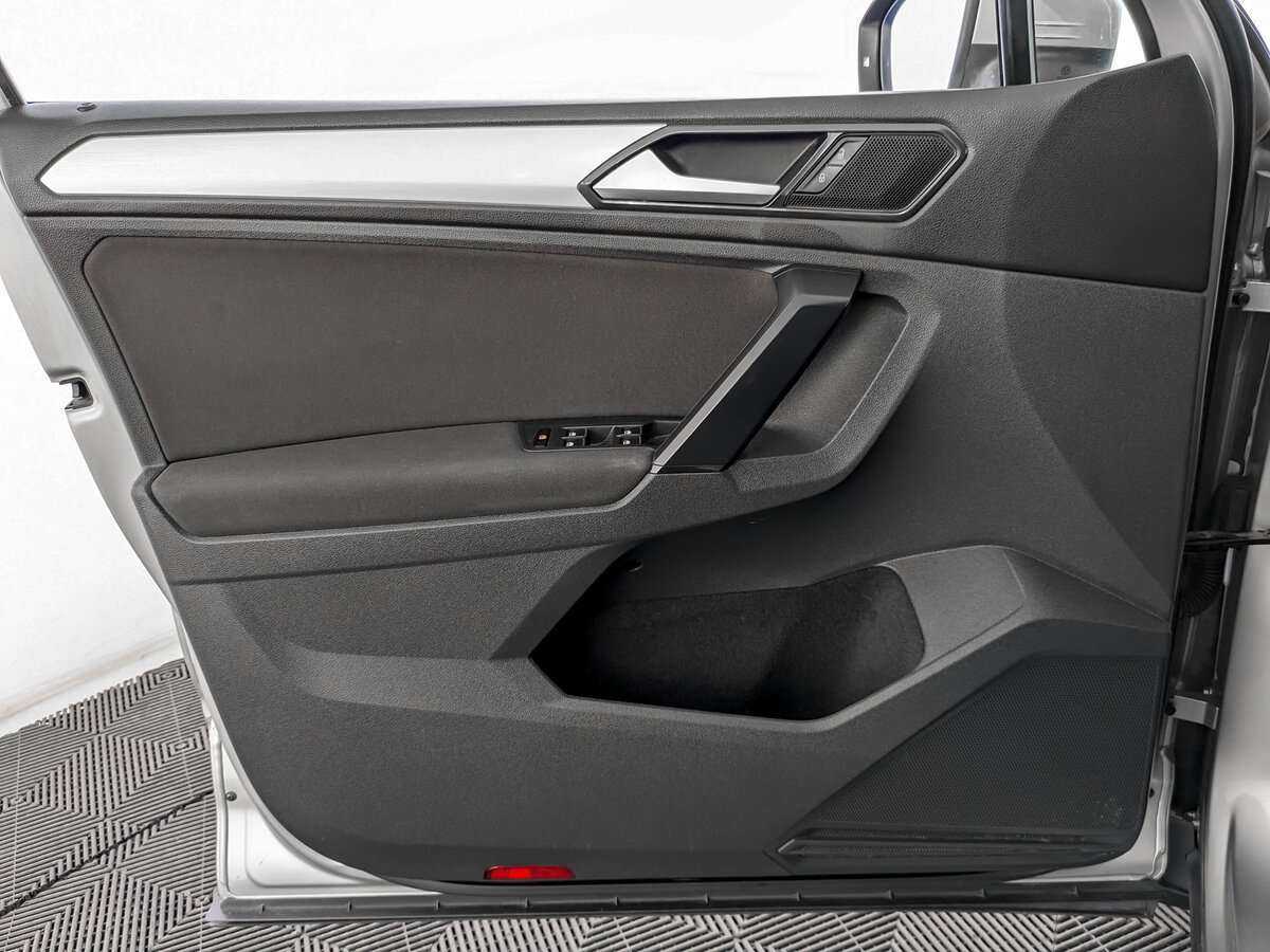 Купить Volkswagen Tiguan, 2017, 107 312 км, фото №15