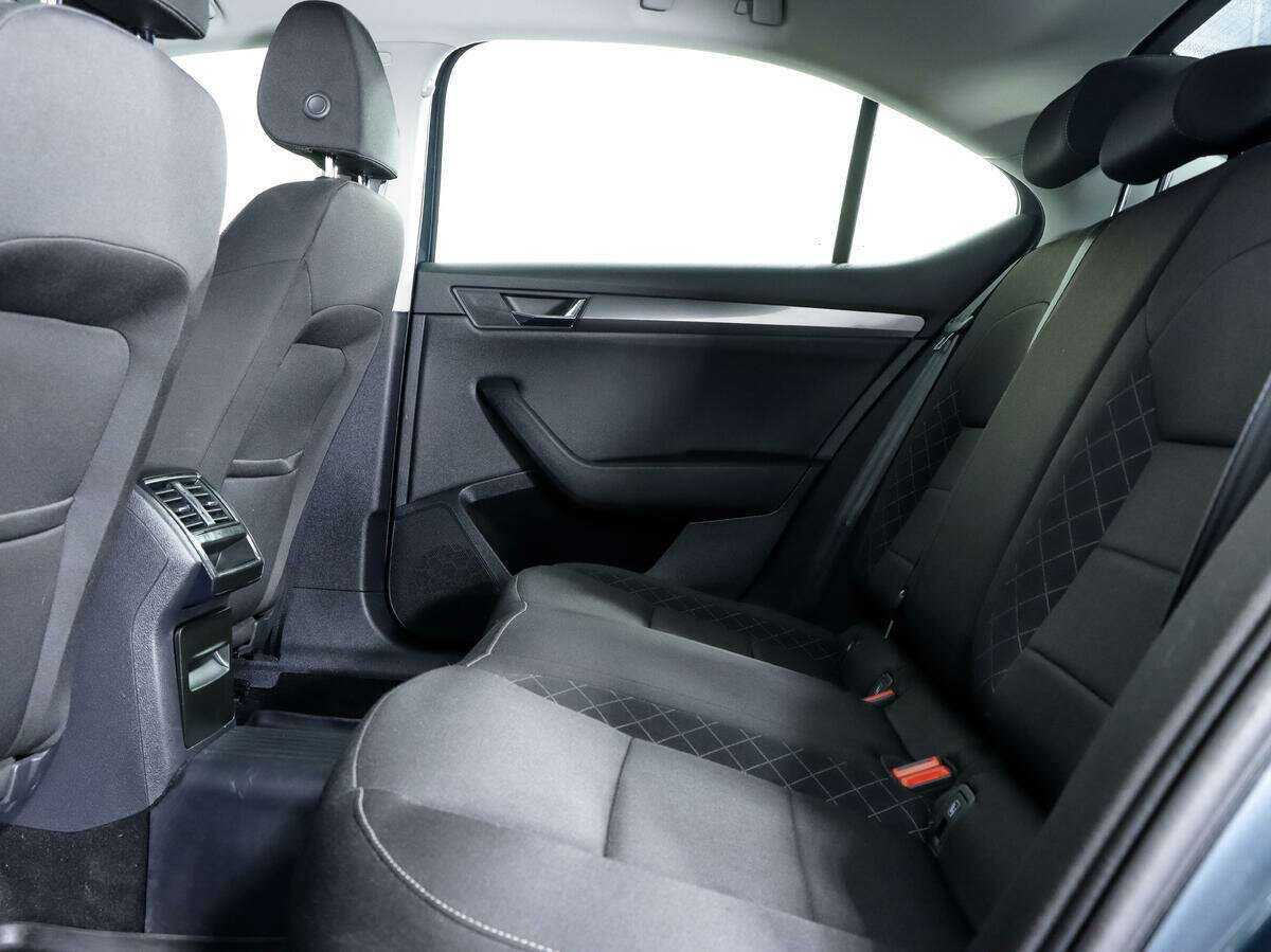 Купить Skoda Superb, 2018, 140 995 км, фото №9