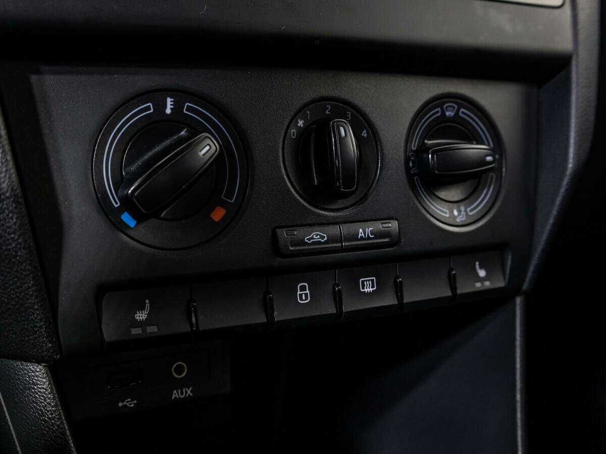 Купить Skoda Rapid, 2016, 180 721 км, фото №16