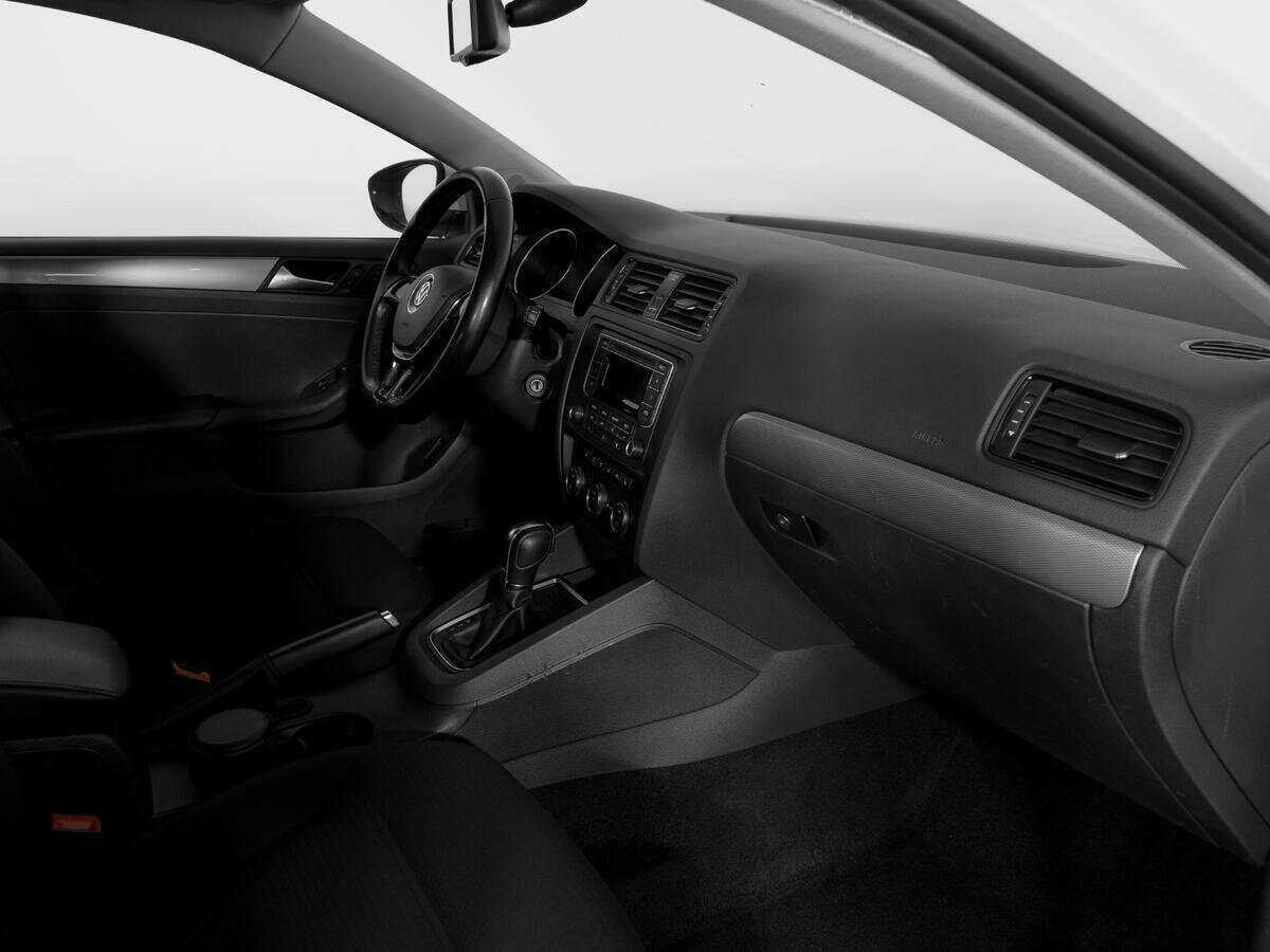 Купить Volkswagen Jetta, 2016, 130 001 км, фото №9