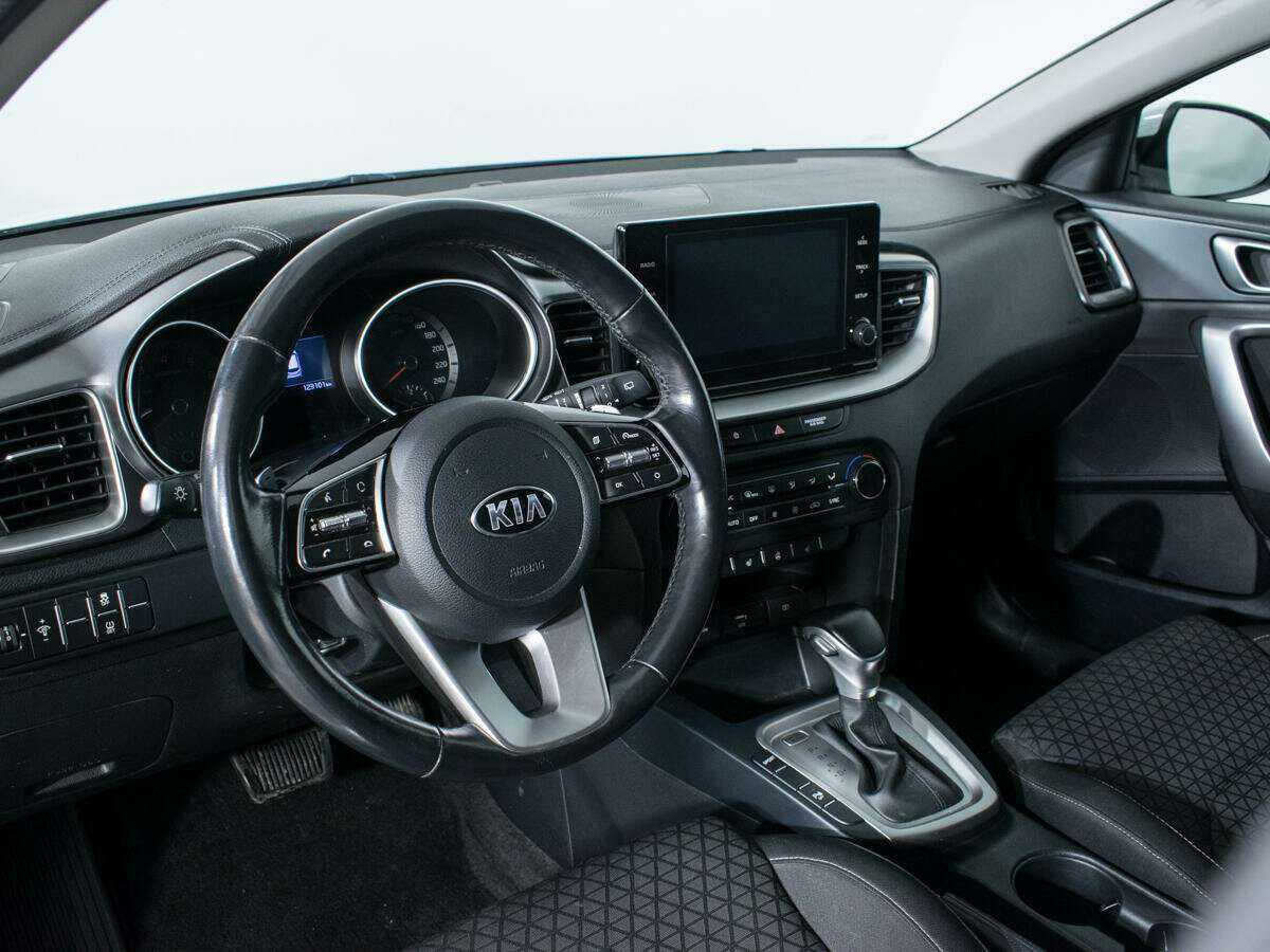 Купить Kia Ceed, 2020, 121 000 км, фото №15
