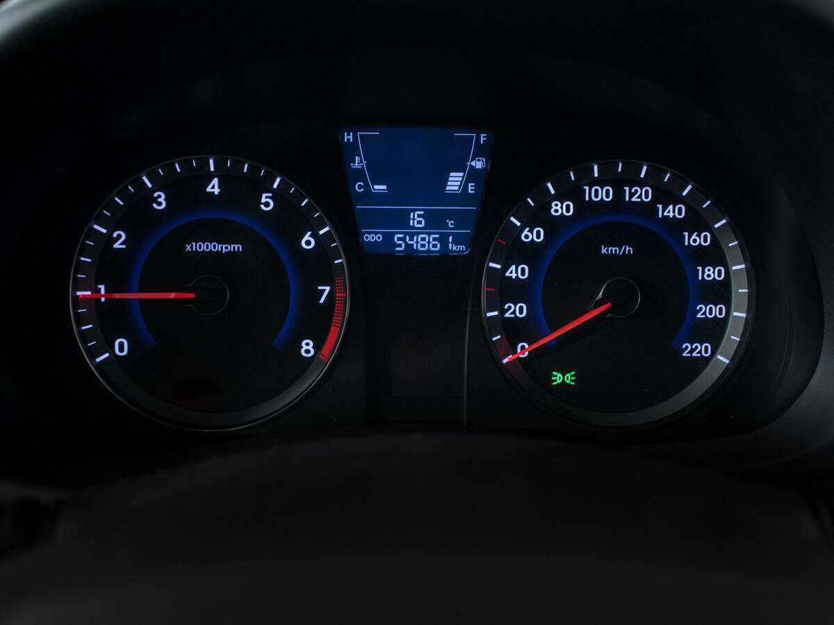 Купить Hyundai Solaris, 2012, 54 010 км, фото №11