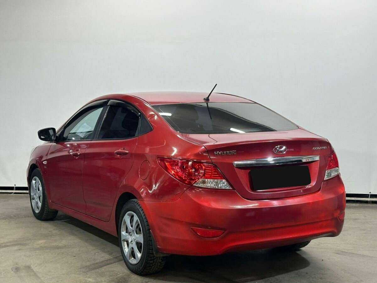 Купить Hyundai Solaris, 2013, 196 613 км, фото №7