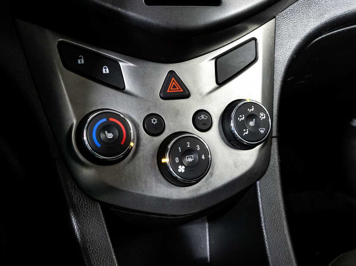 Купить Chevrolet Aveo, 2015, 86 030 км, фото №13