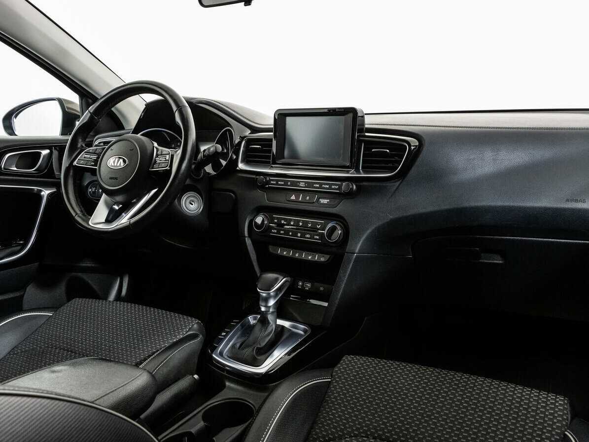 Купить Kia Ceed, 2018, 130 000 км, фото №9