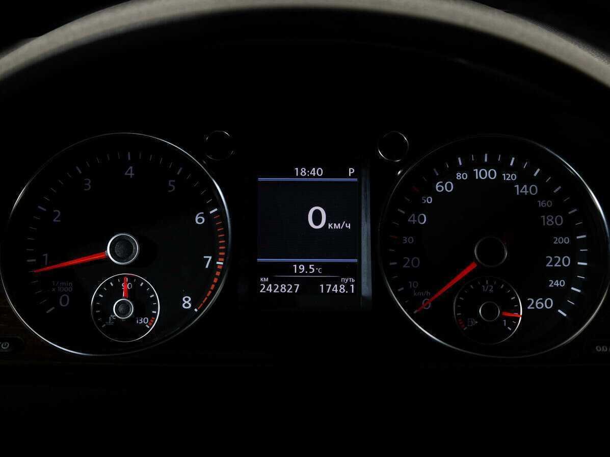 Купить Volkswagen Passat, 2013, 242 820 км, фото №14