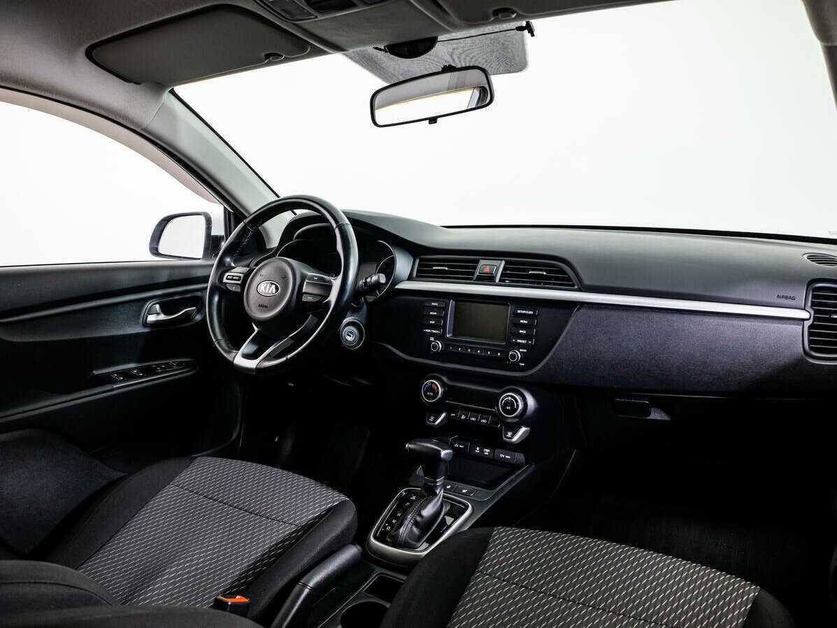 Купить Kia Rio X-Line, 2017, 56 574 км, фото №9