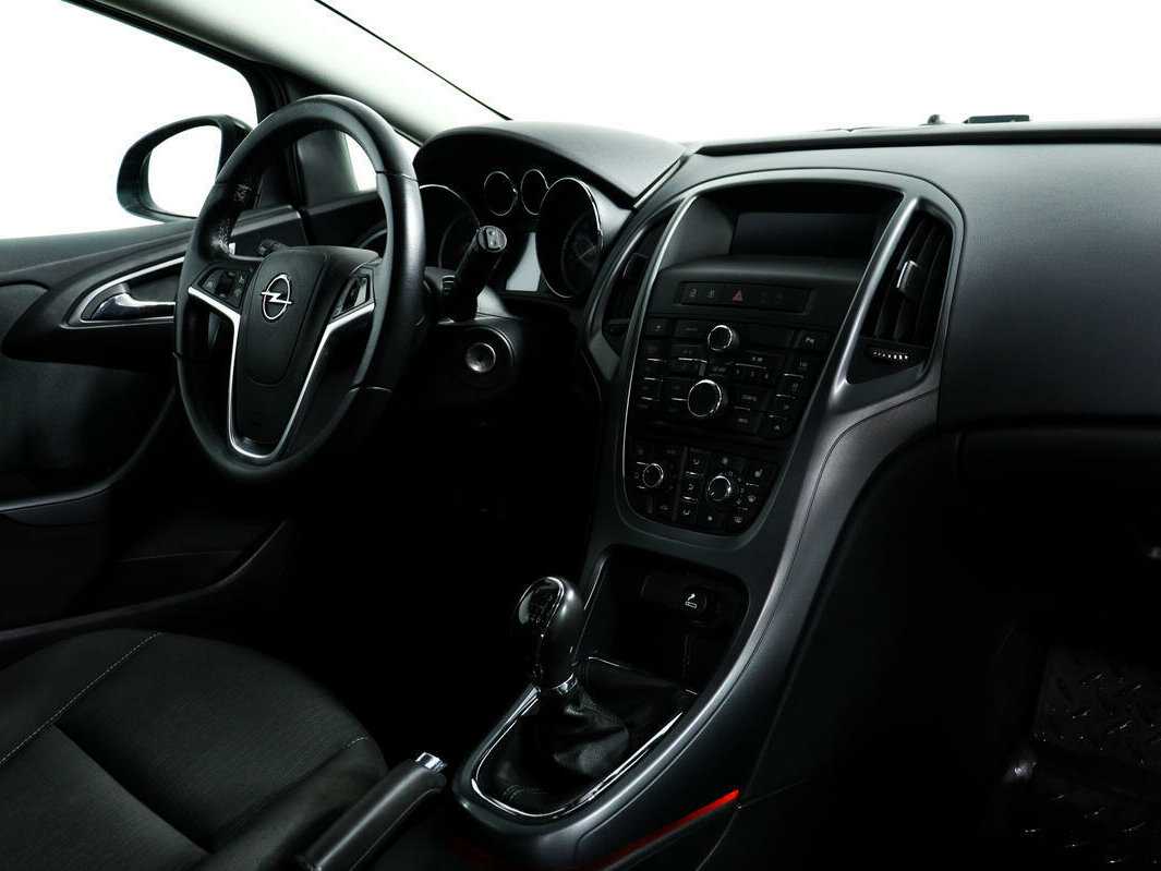 Купить Opel Astra GTC, 2012, 109 000 км, фото №9