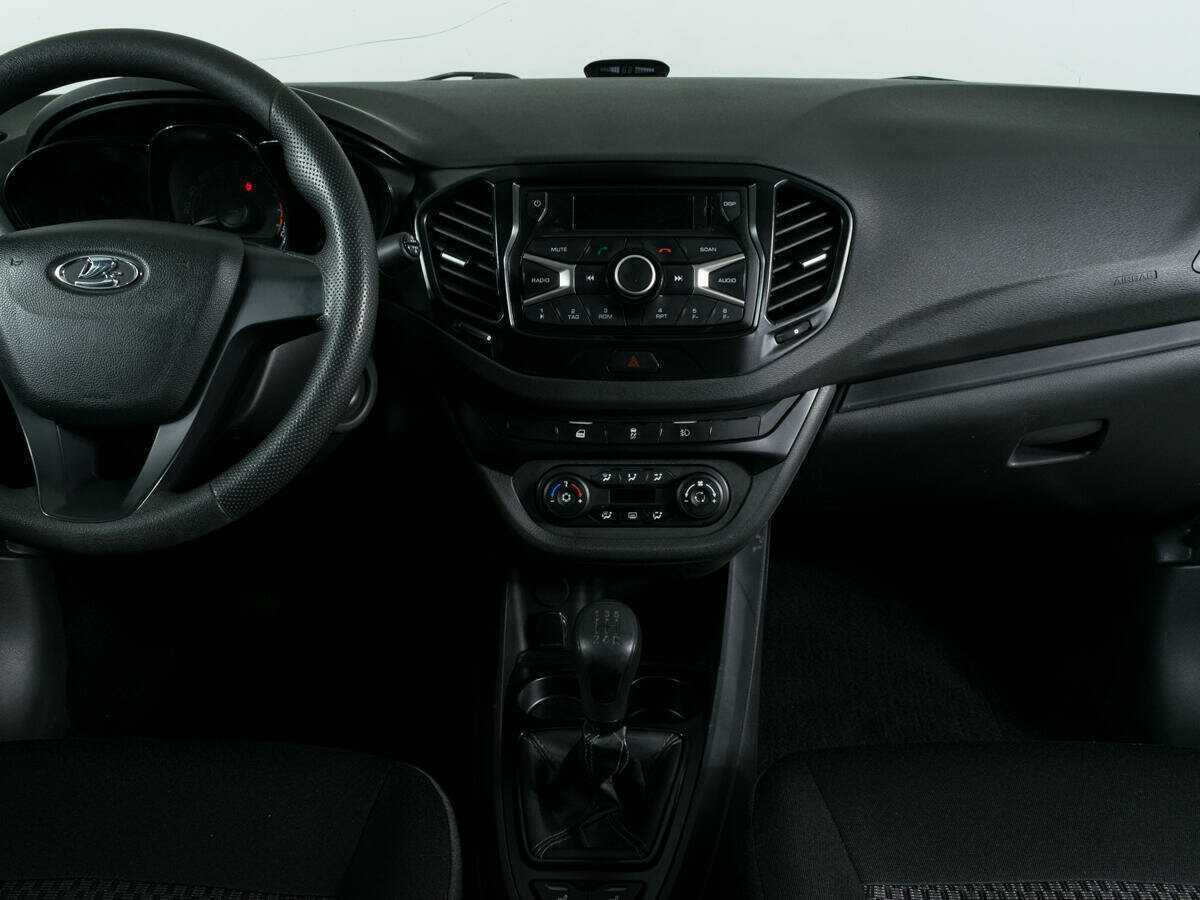 Купить Lada (ВАЗ) Vesta, 2019, 206 000 км, фото №10