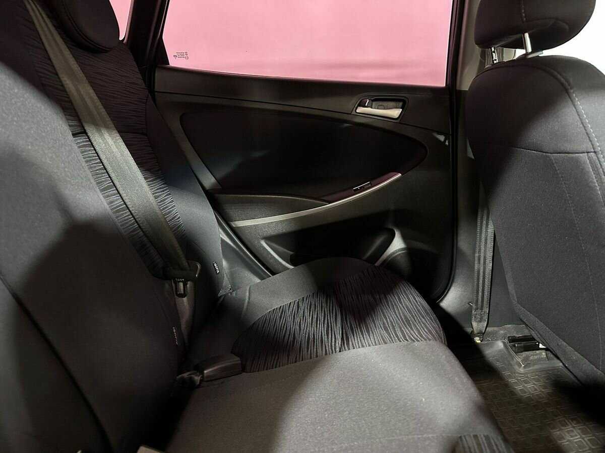 Купить Hyundai Solaris, 2015, 85 419 км, фото №11