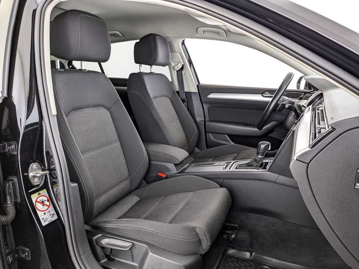 Купить Volkswagen Passat, 2018, 188 206 км, фото №19