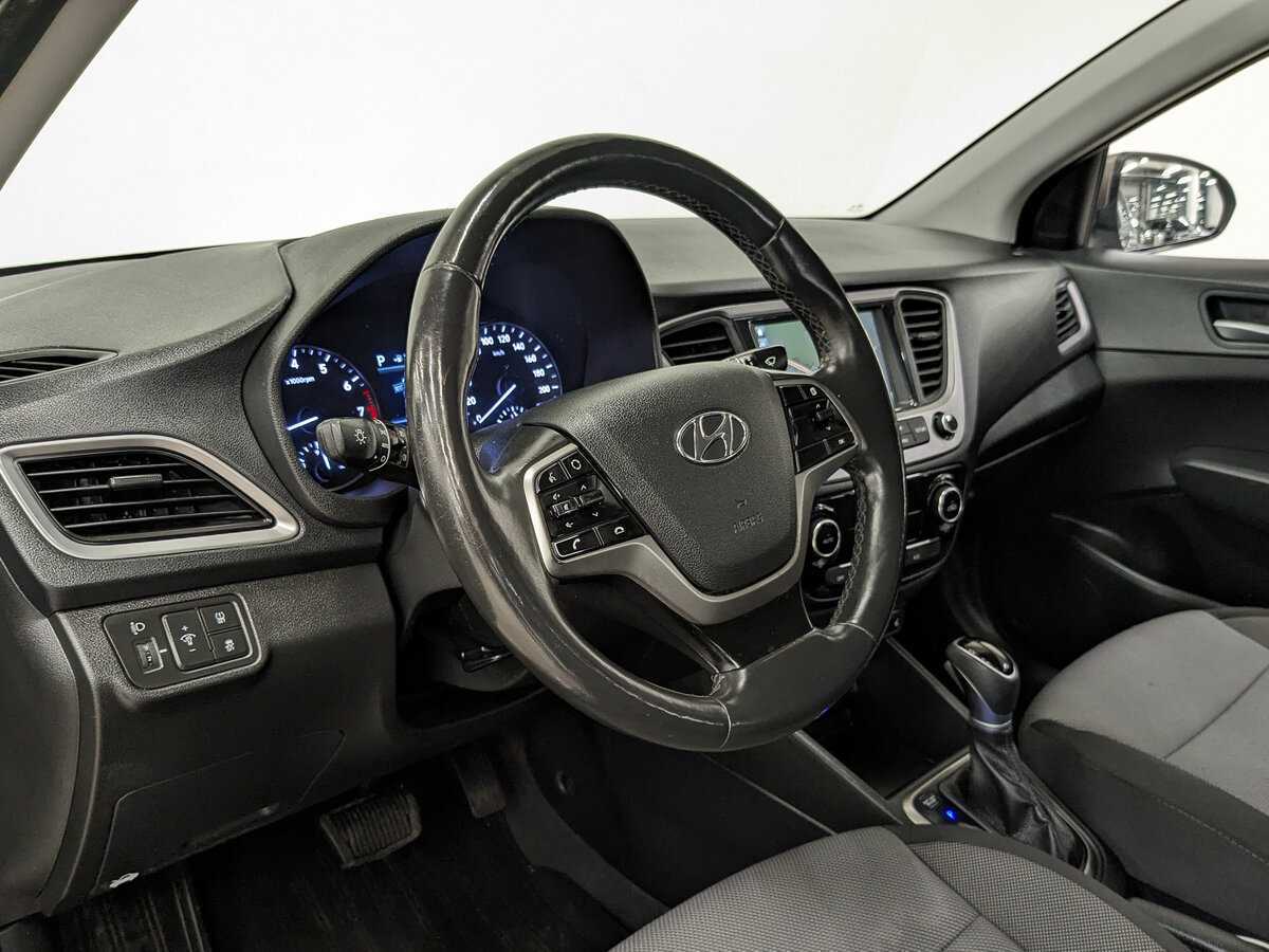 Купить Hyundai Solaris, 2018, 129 664 км, фото №11