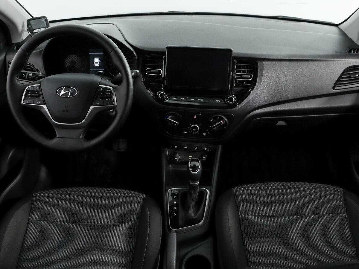 Купить Hyundai Solaris, 2021, 72 500 км, фото №11