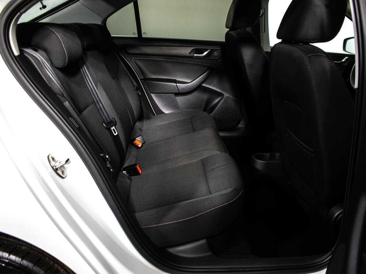 Купить Skoda Rapid, 2014, 186 376 км, фото №9