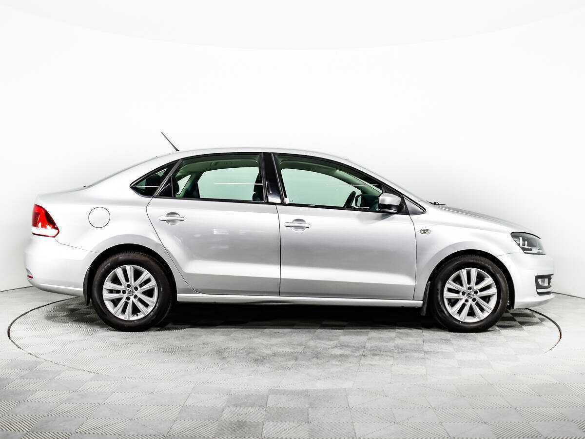 Купить Volkswagen Polo, 2016, 87 835 км, фото №4