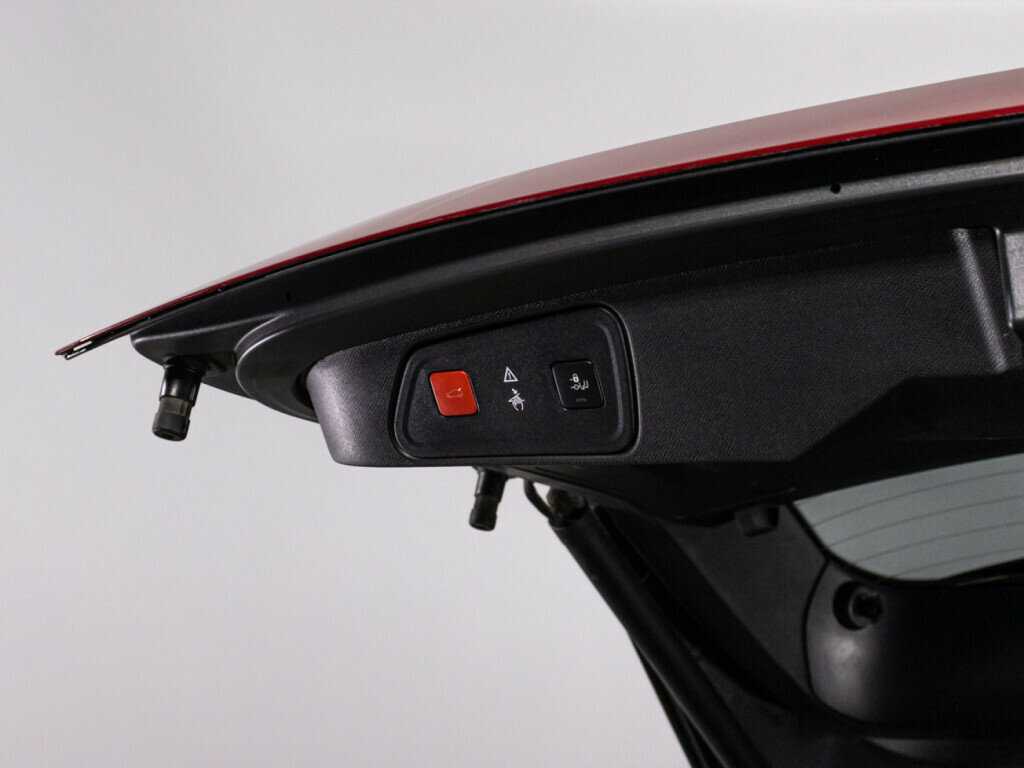 Купить Peugeot 3008, 2017, 86 853 км, фото №15