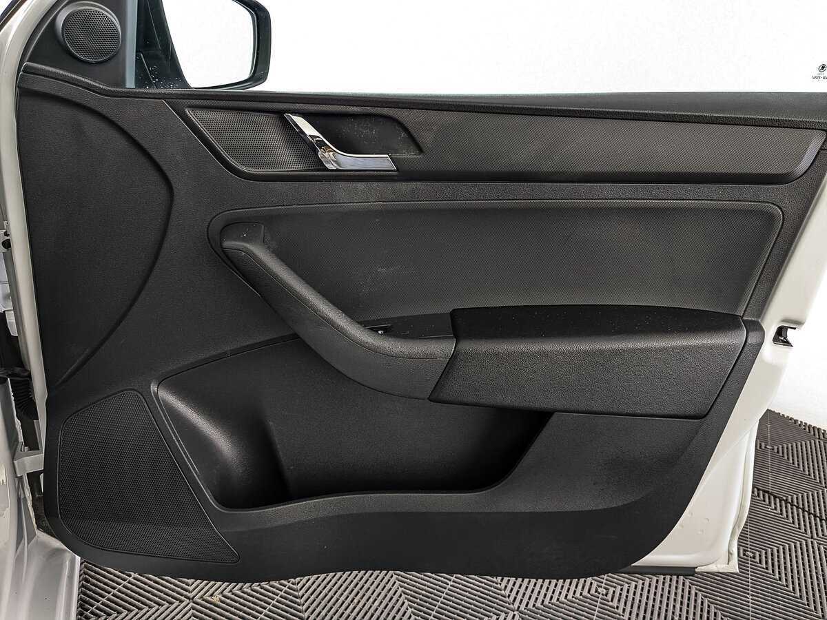 Купить Skoda Rapid, 2017, 158 698 км, фото №23
