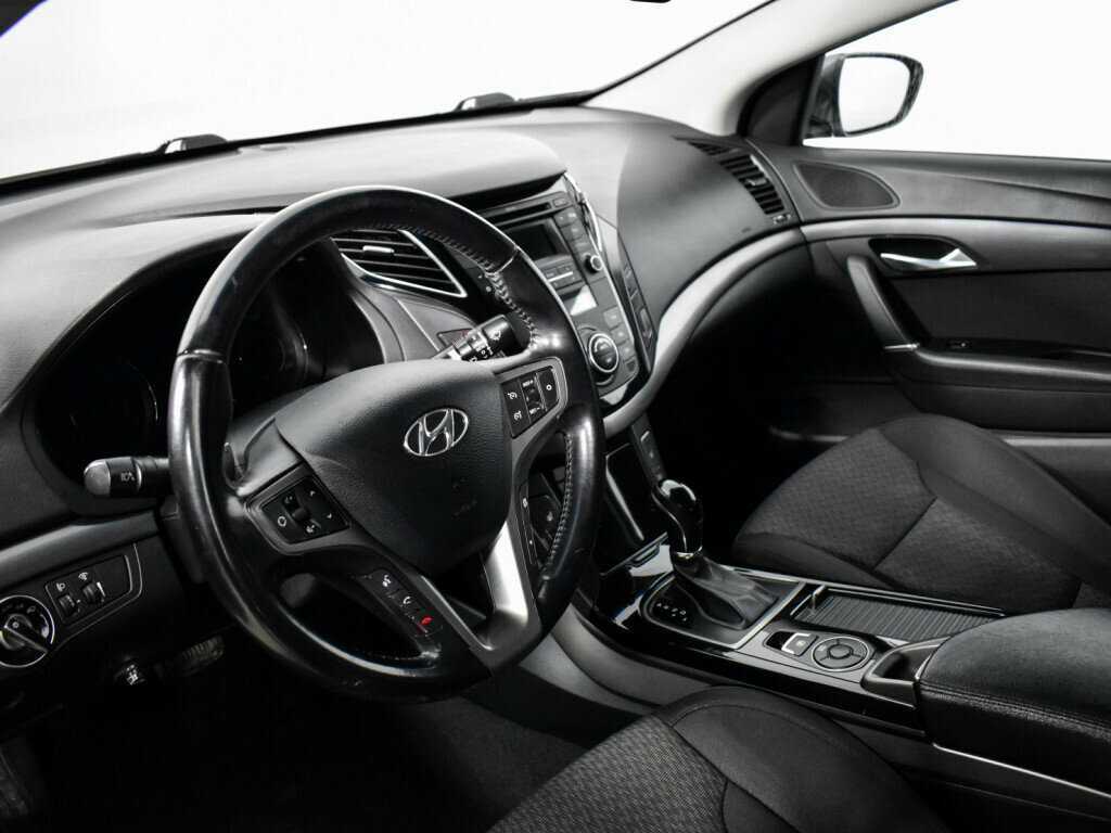 Купить Hyundai i40, 2016, 208 739 км, фото №9
