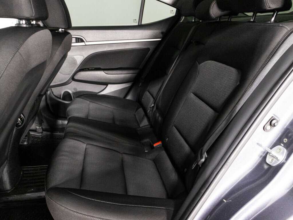 Купить Hyundai Elantra, 2018, 152 554 км, фото №10