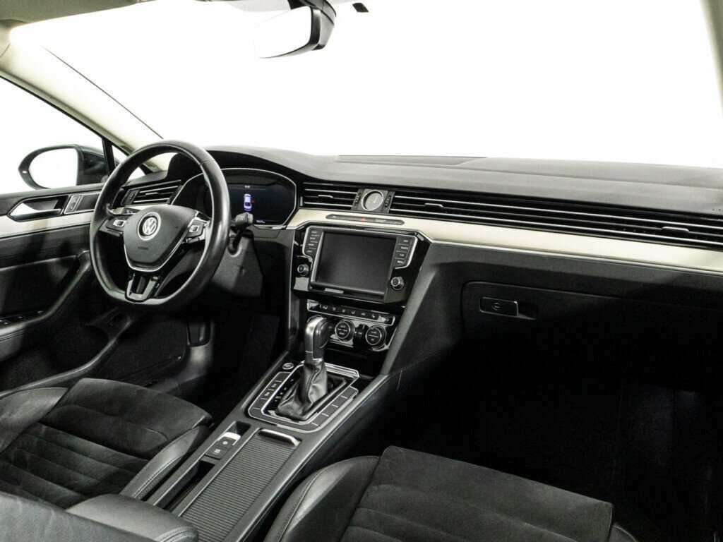 Купить Volkswagen Passat, 2016, 102 572 км, фото №9