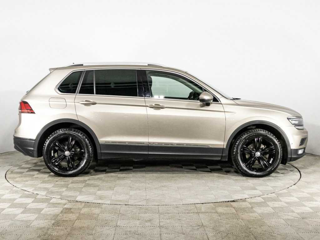Купить Volkswagen Tiguan, 2018, 166 443 км, фото №4