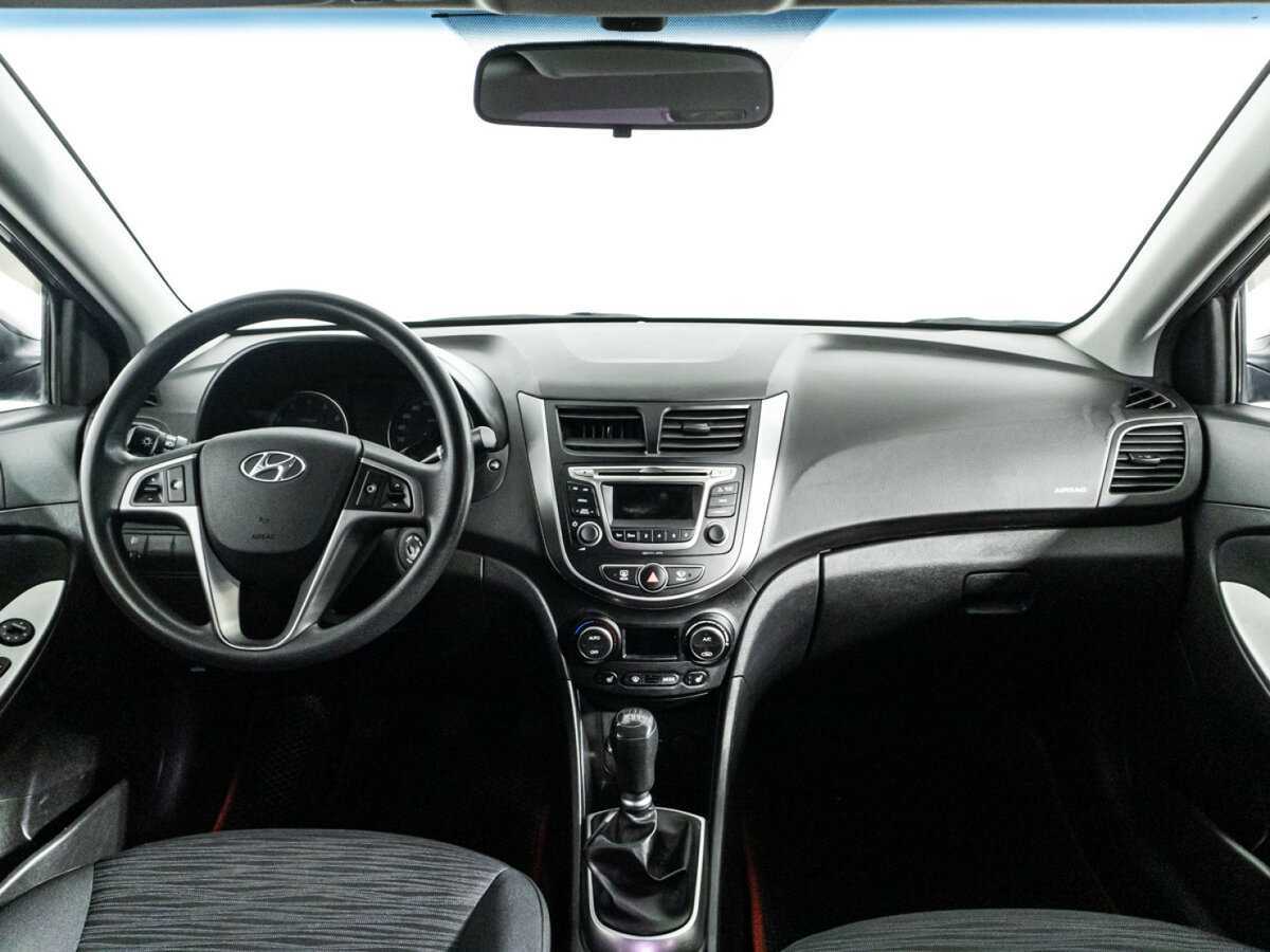 Купить Hyundai Solaris, 2016, 112 384 км, фото №13
