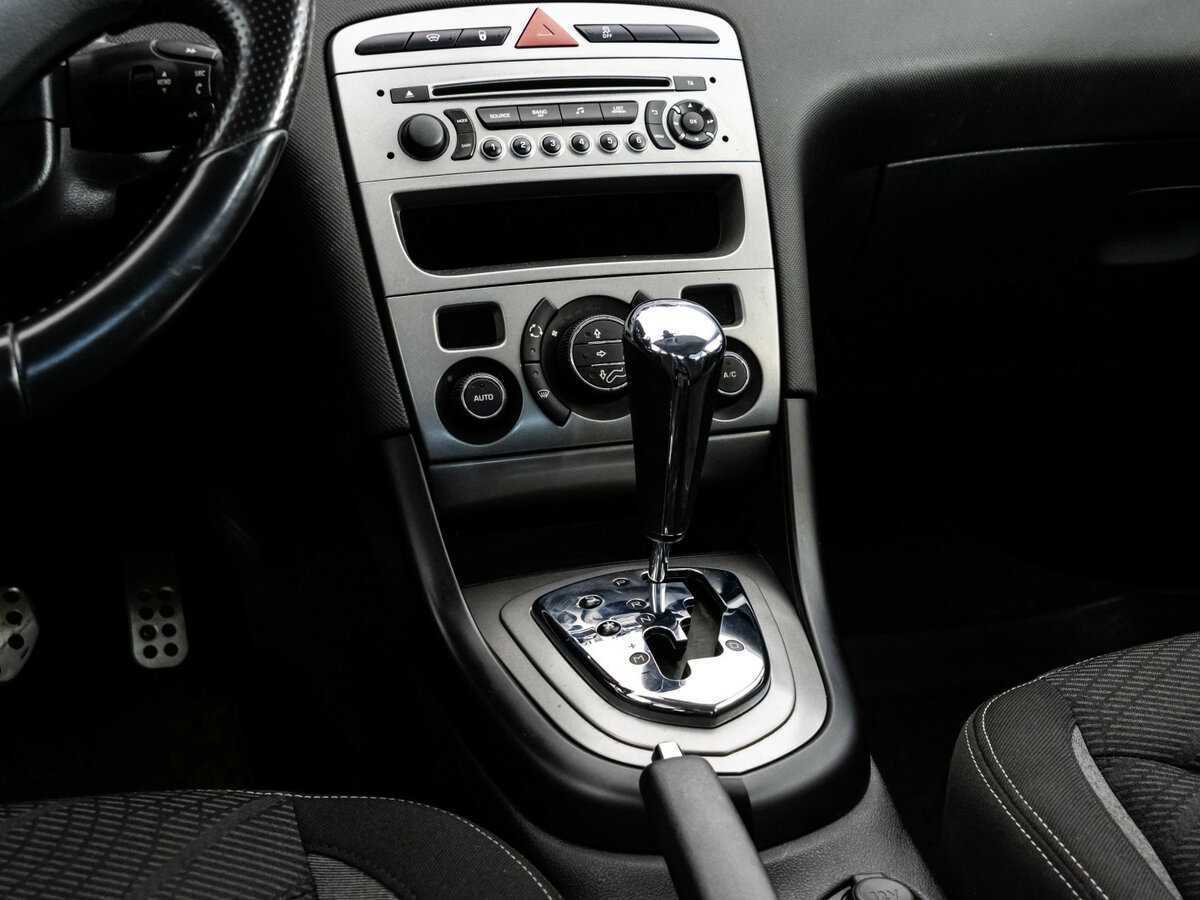 Купить Peugeot 408, 2016, 119 857 км, фото №10