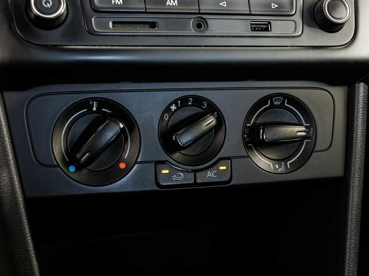 Купить Volkswagen Polo, 2013, 218 000 км, фото №12