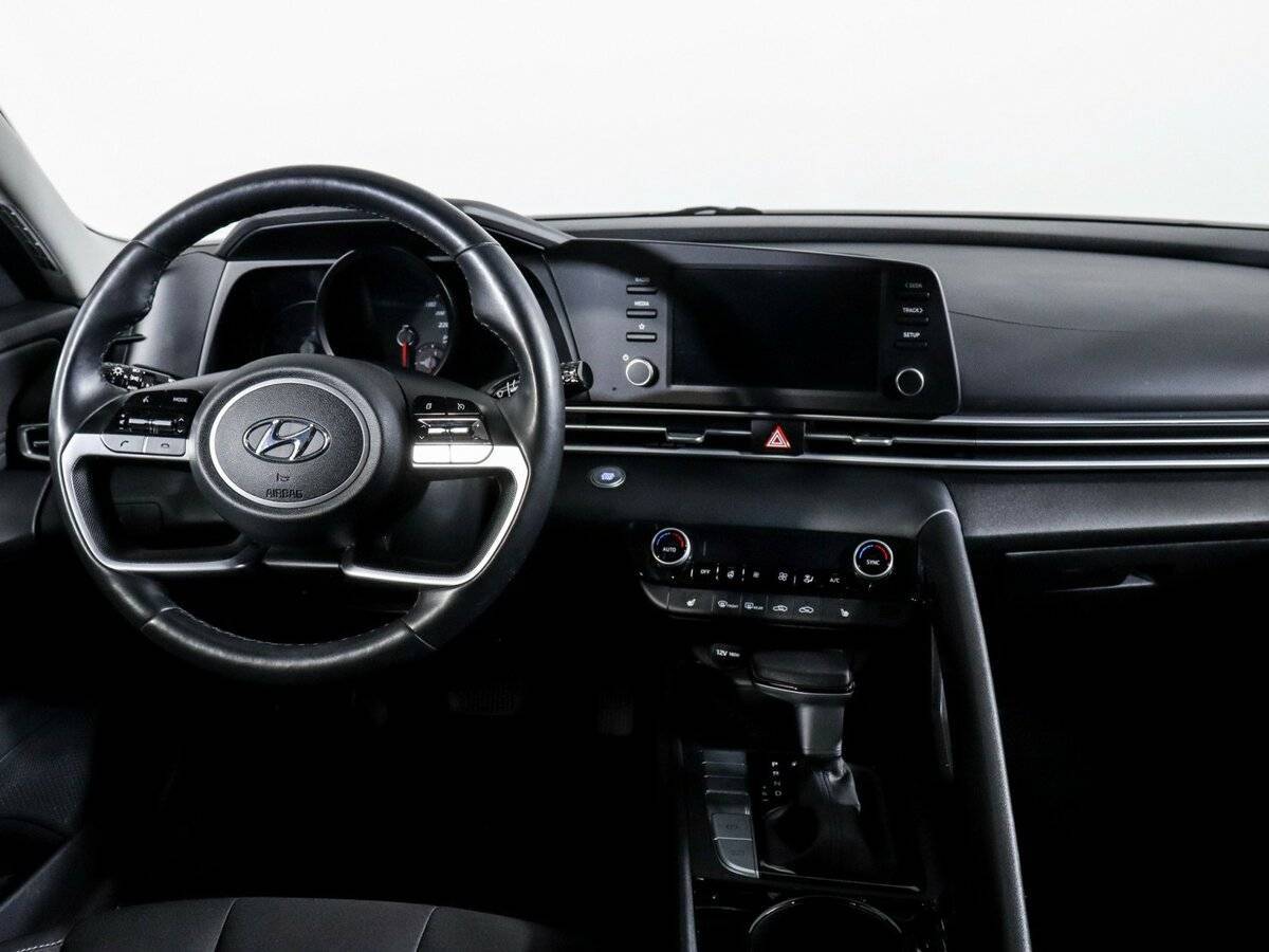Купить Hyundai Elantra, 2021, 60 200 км, фото №8
