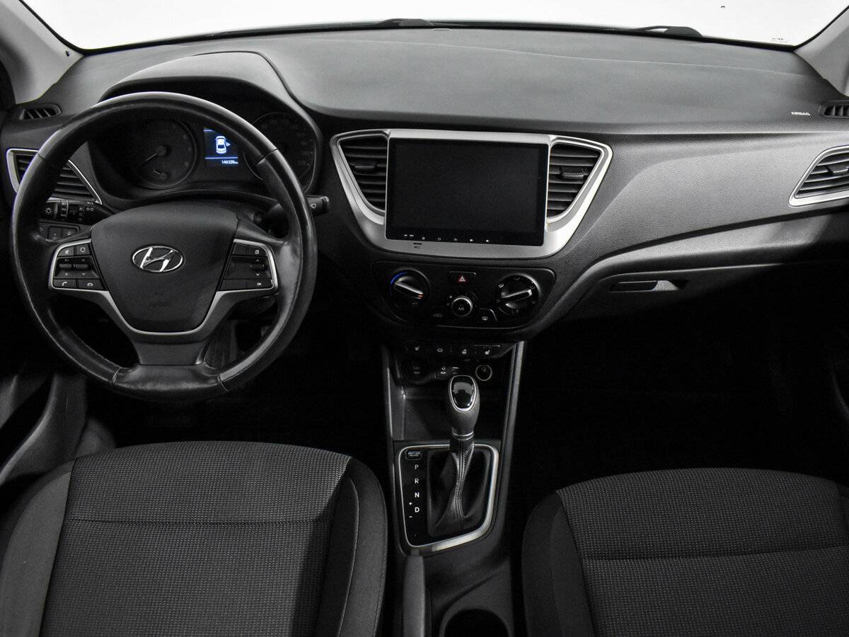 Купить Hyundai Solaris, 2017, 148 326 км, фото №12