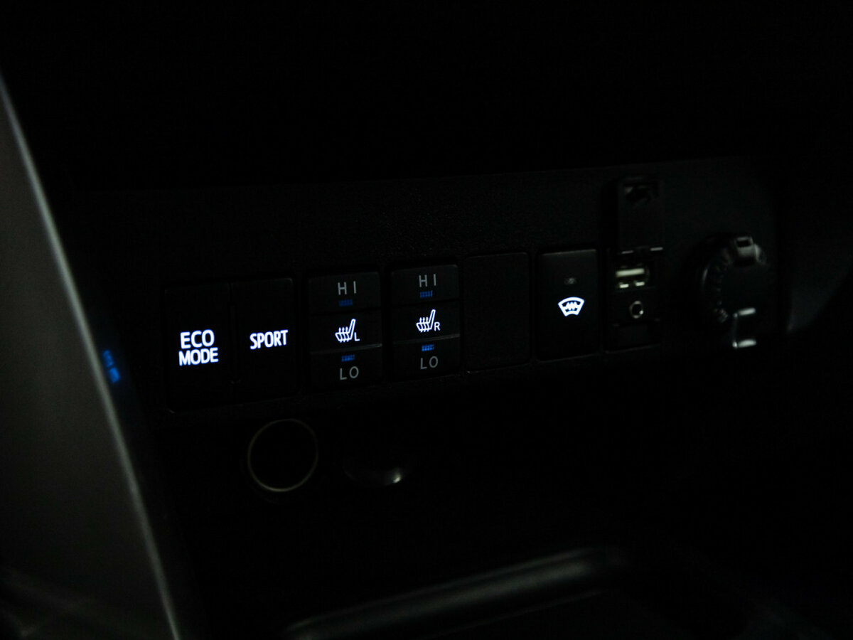 Купить Toyota RAV4 IV (XA40) Рестайлинг, 2018, 124 908 км, фото №14